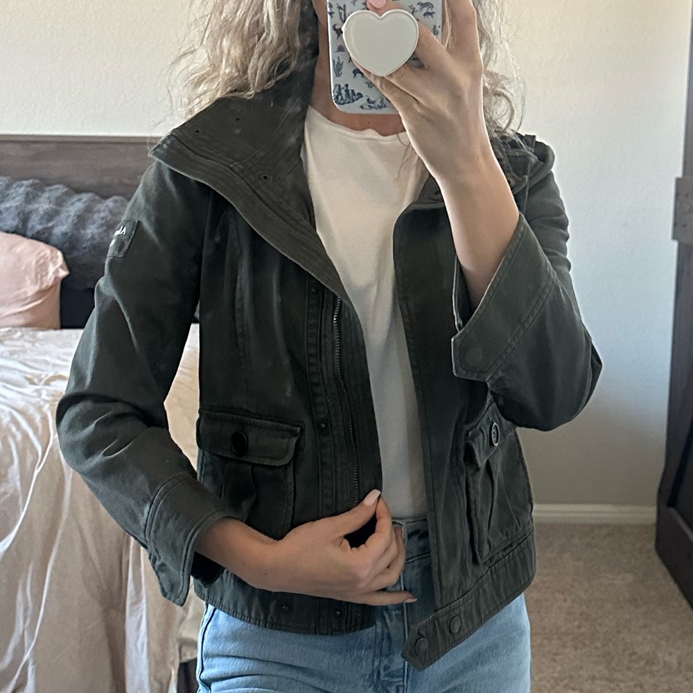 Like new A&F green aviator jacket